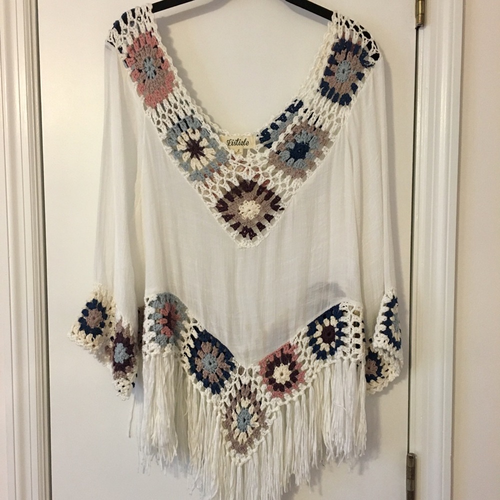 Crochet tunic with fringe